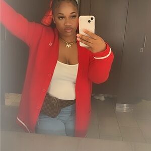 Meet your Posher, Qveen